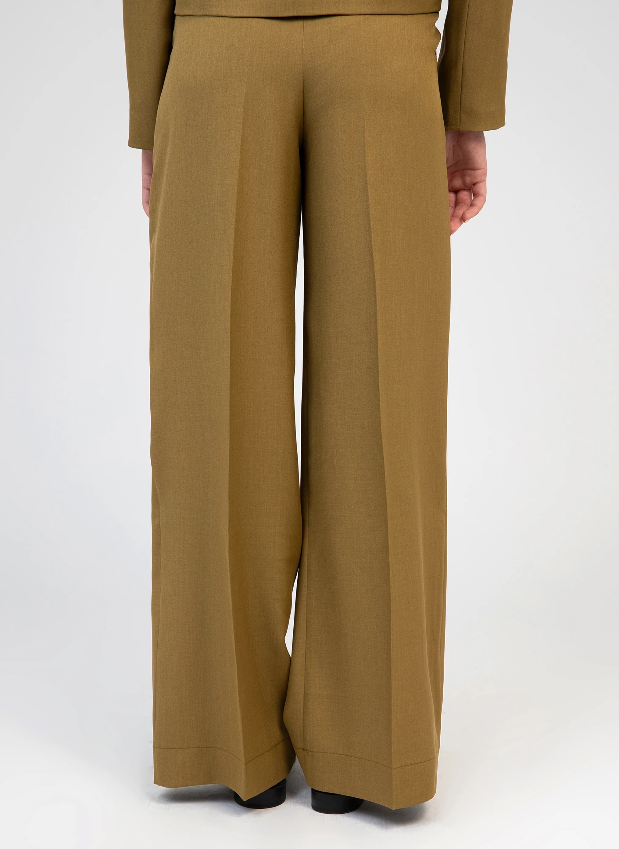 PANTALON PEPINATA olive - Image 5