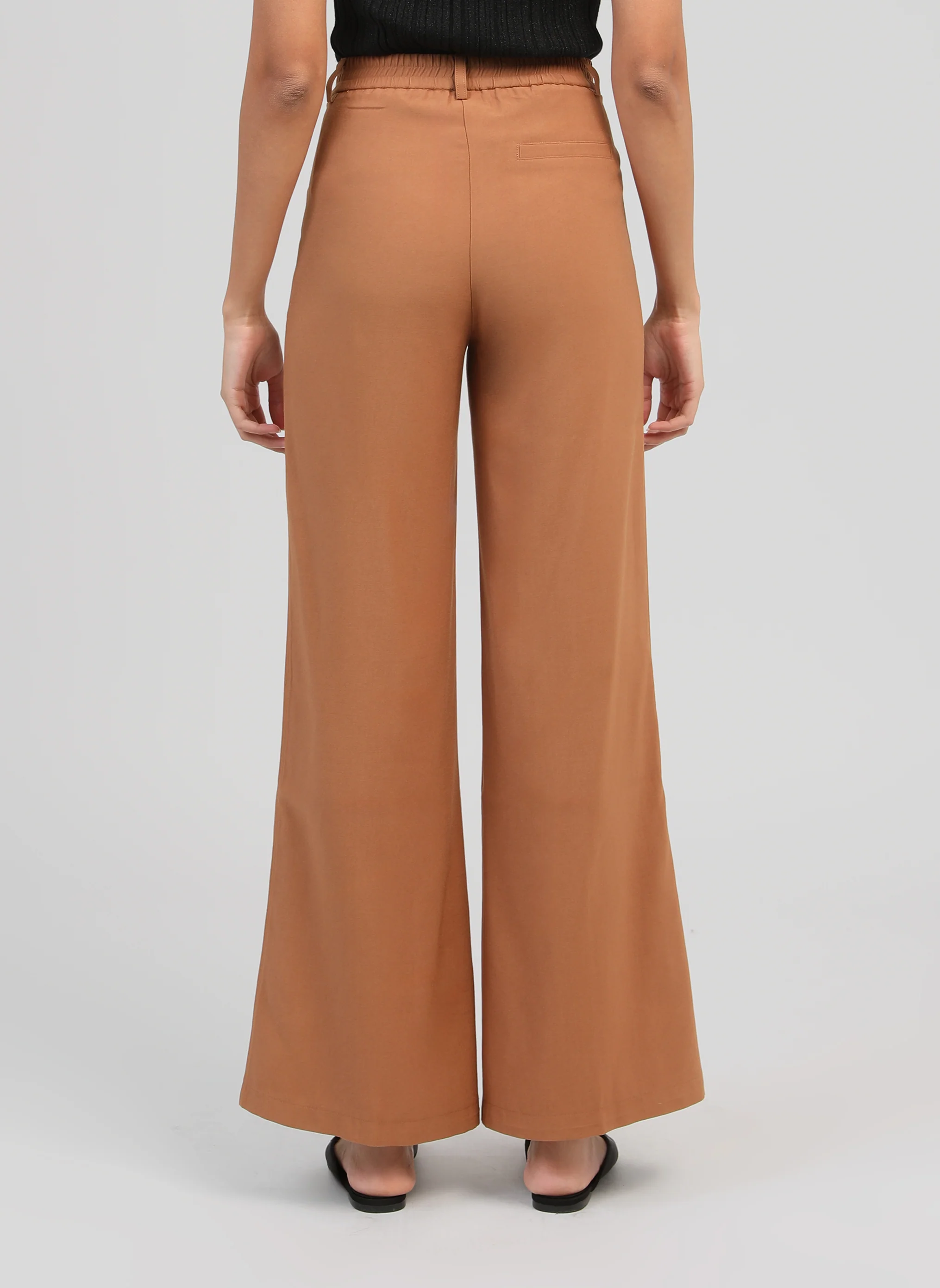 PANTALON PHILIZIA daim - Image 5