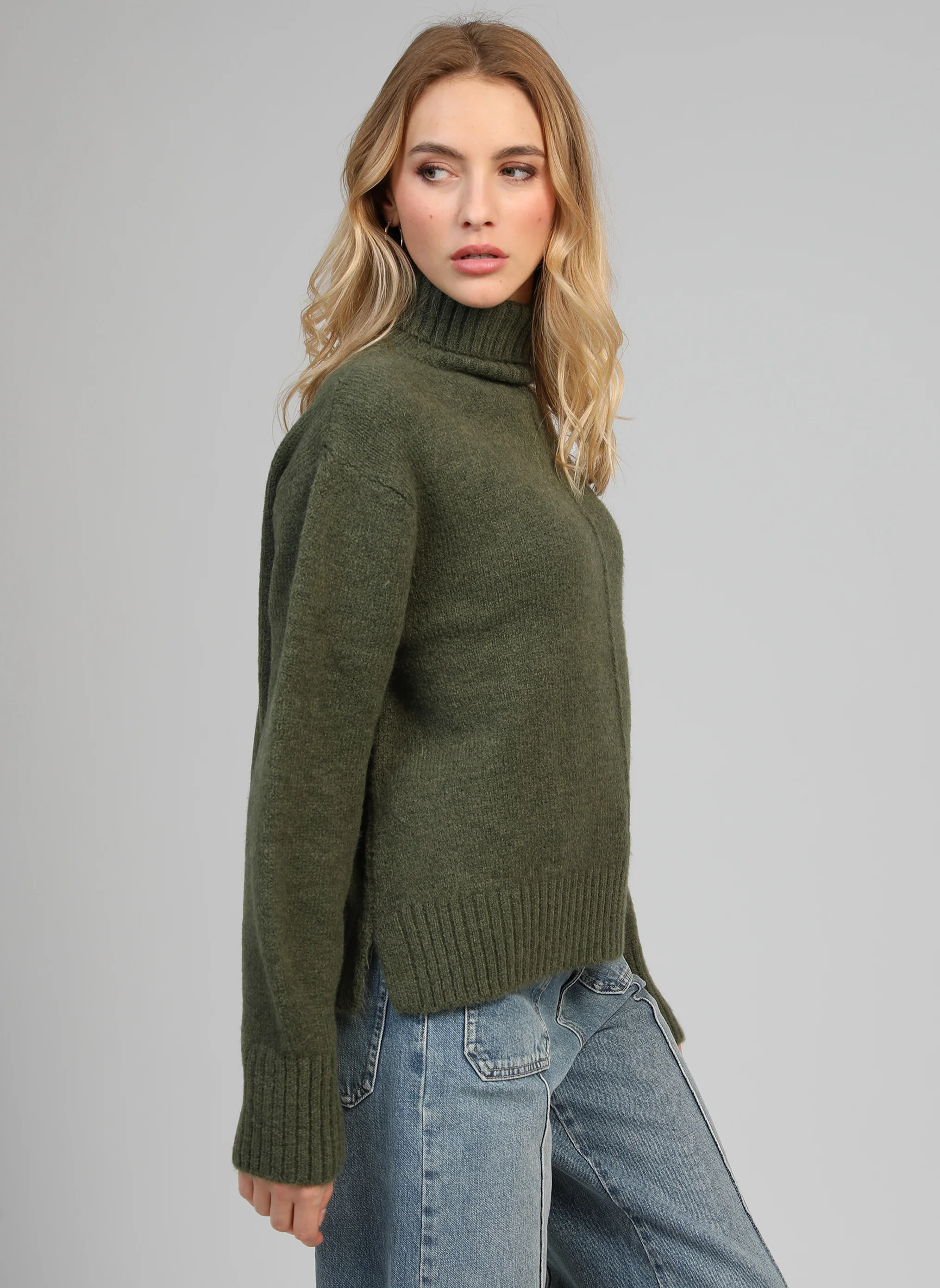 PULL LIPY kaki - Image 3