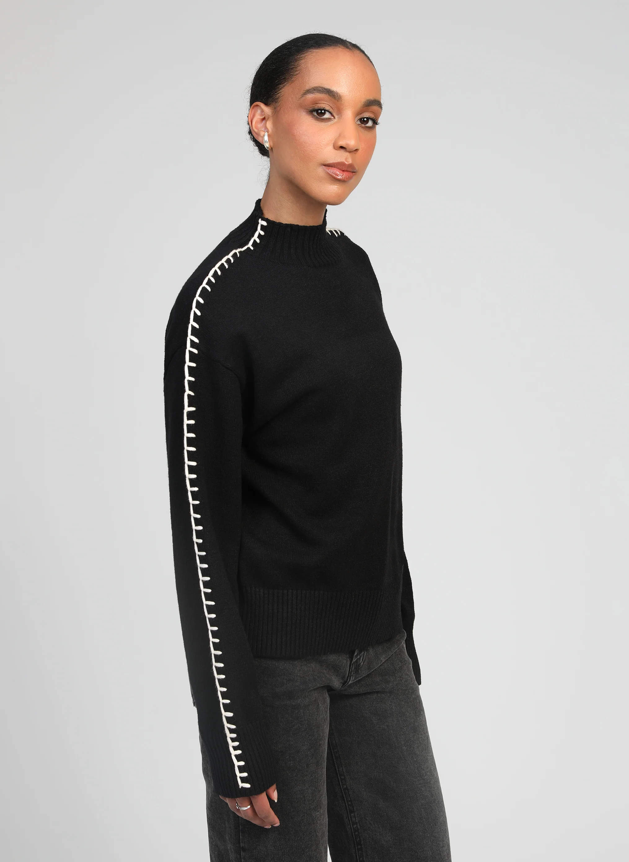 PULL NISSYA noir - Image 3