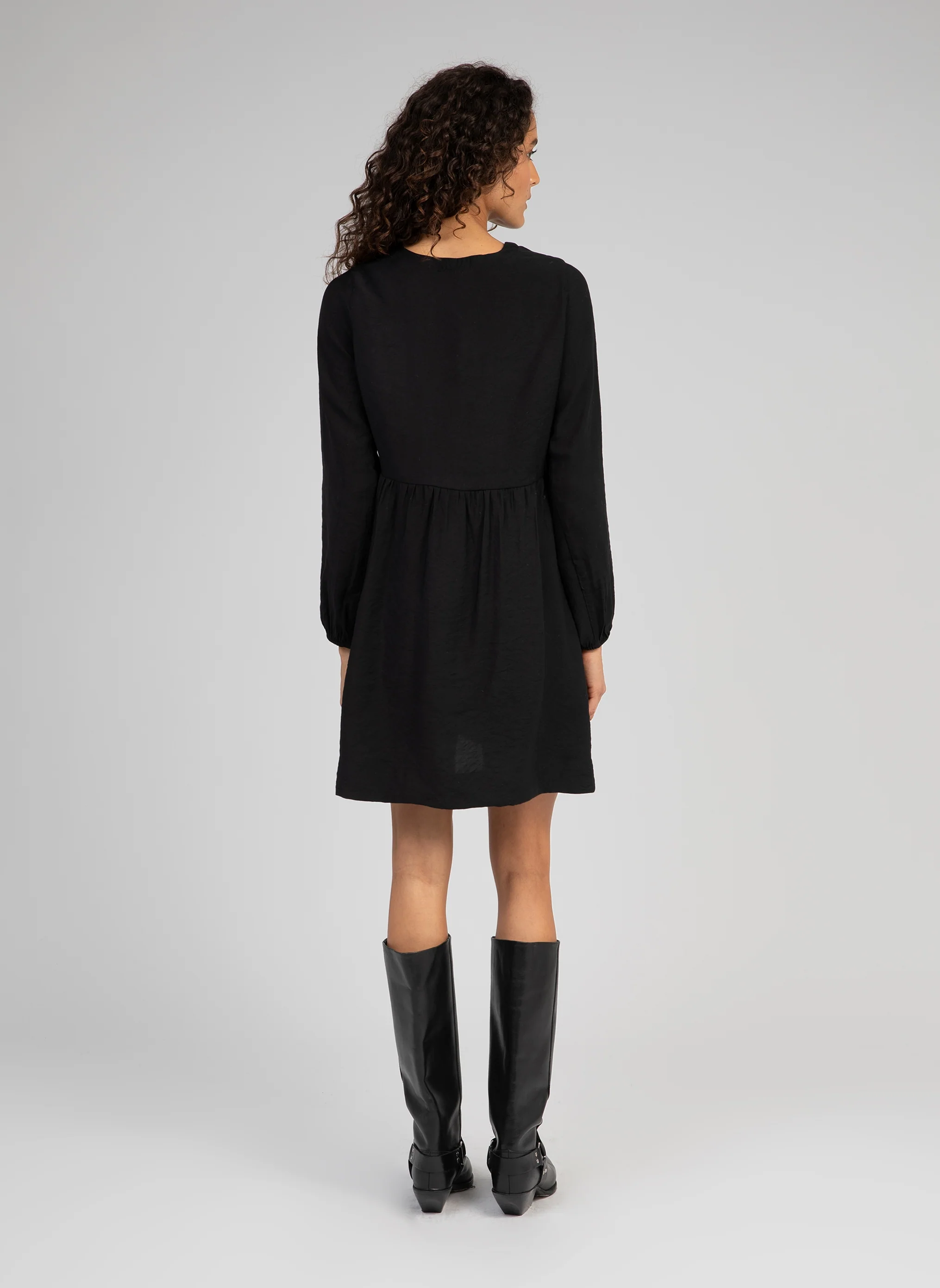 ROBE COURTE MANDILLA noir - Image 4