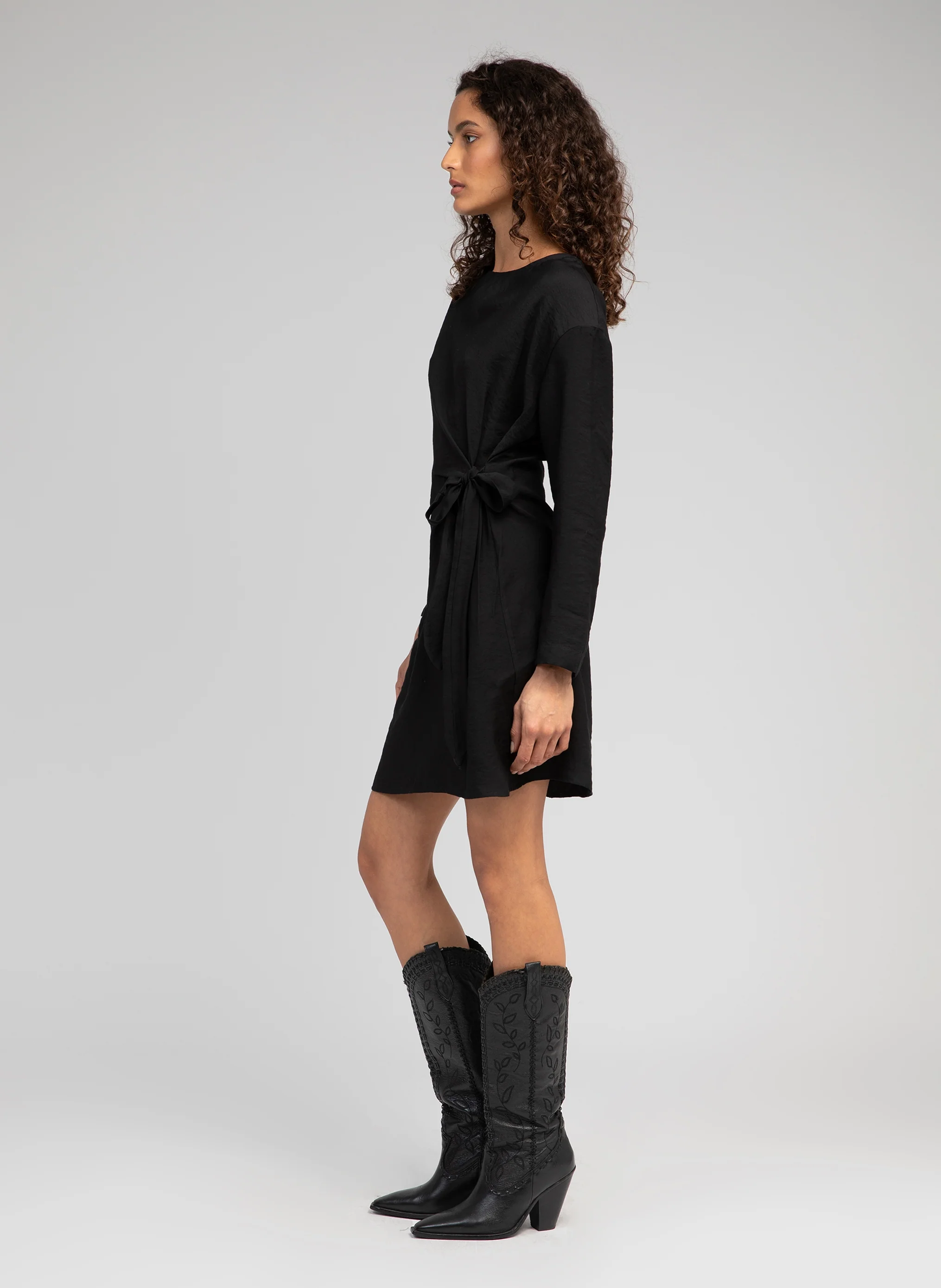 ROBE COURTE MELOKA noir - Image 3