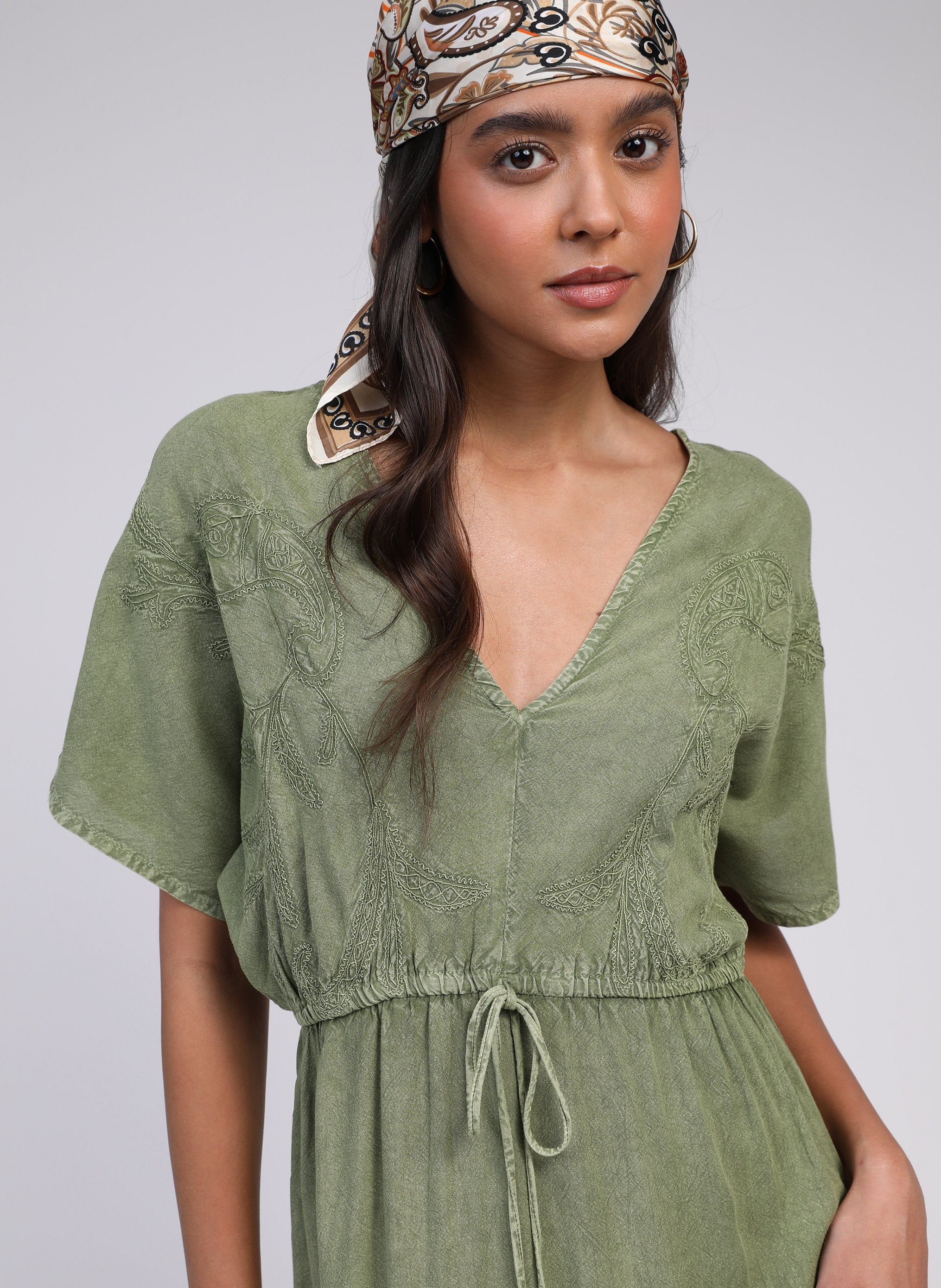 ROBE MIDI OMALYNA kaki - Image 2