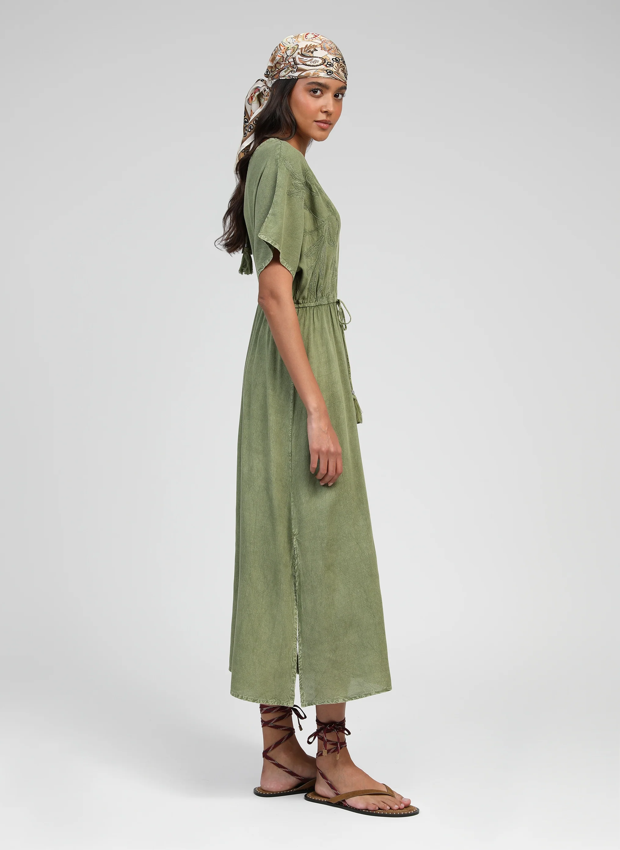 ROBE MIDI OMALYNA kaki - Image 3