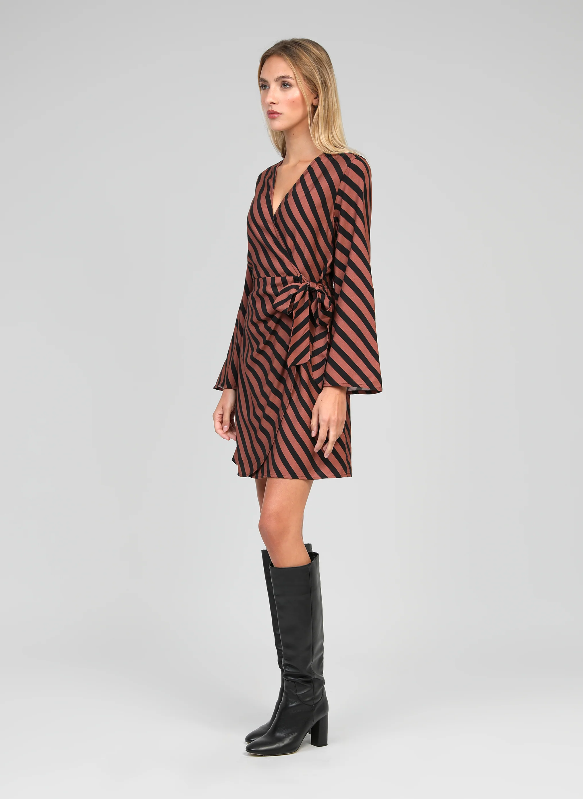 ROBE COURTE METALY stipe chocolat - Image 3