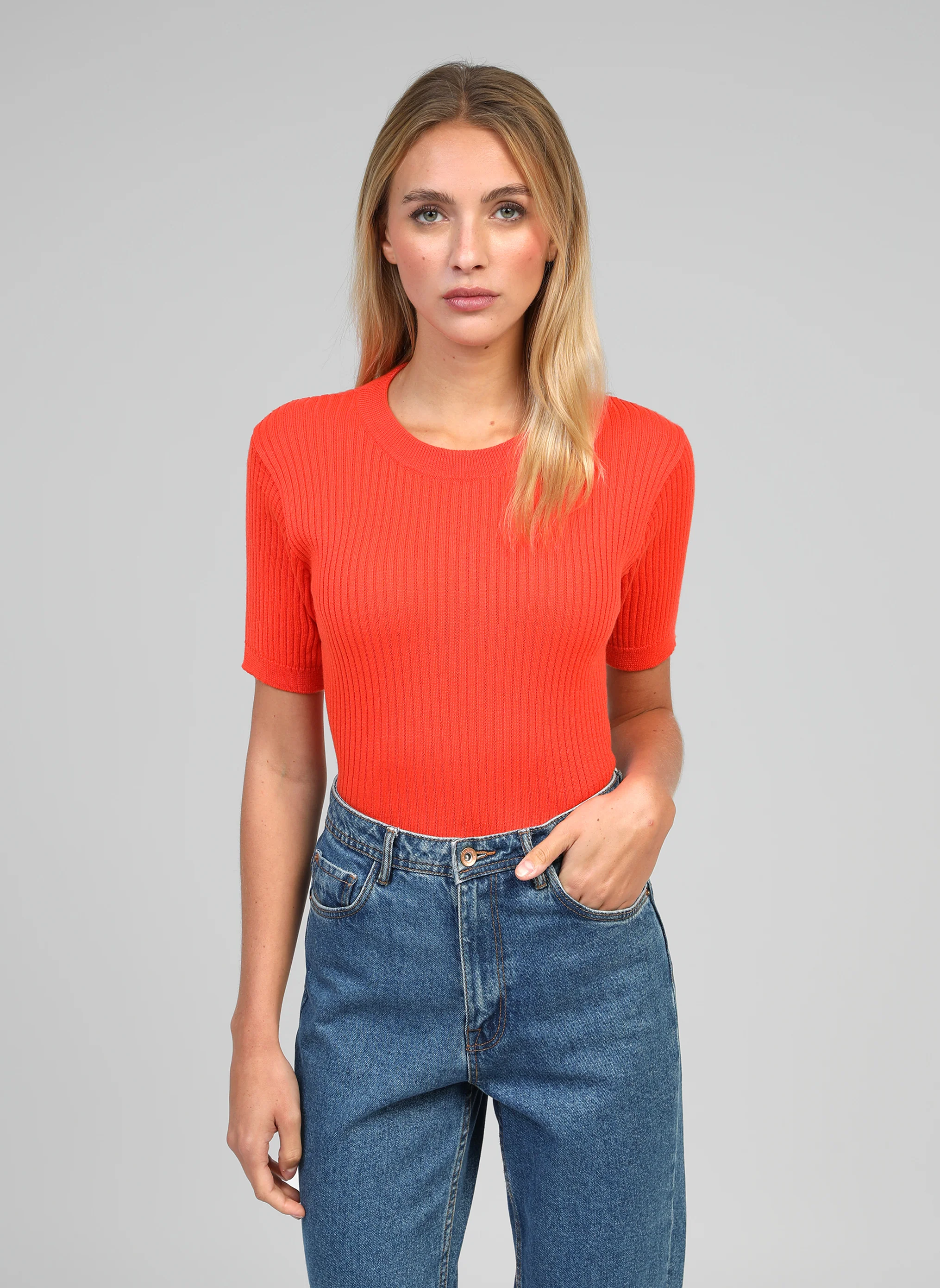 PULL LESIENNA piment