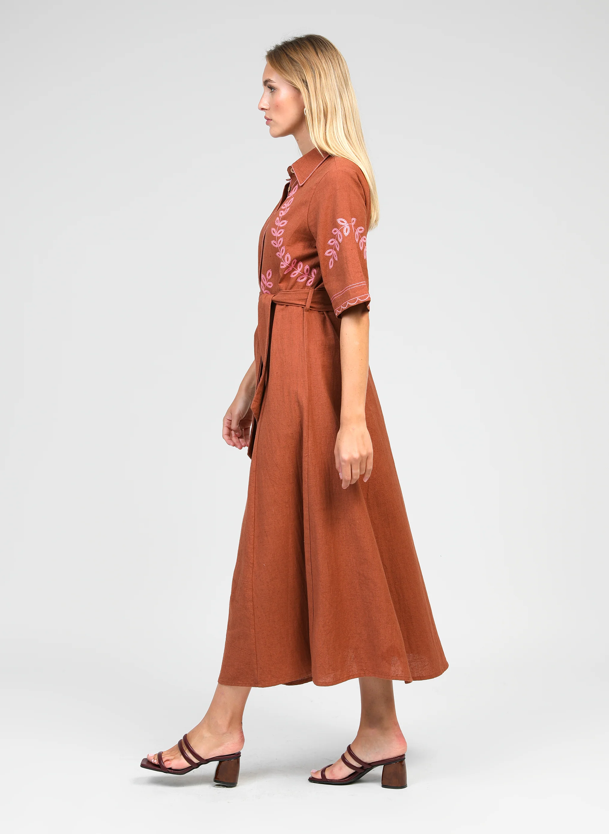 ROBE LONGUE OSMINA caramel - Image 3