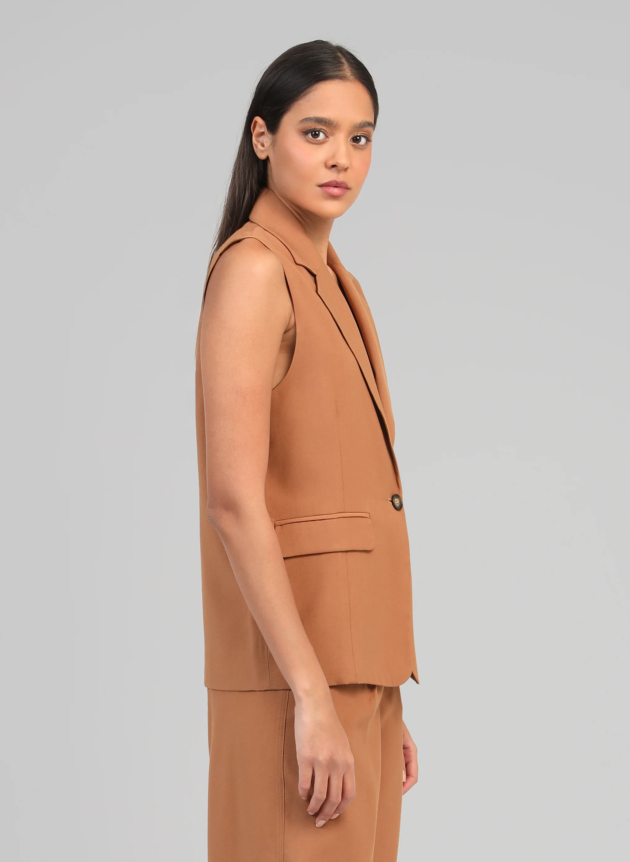 VESTE SANS MANCHES ZAKARITA daim - Image 3