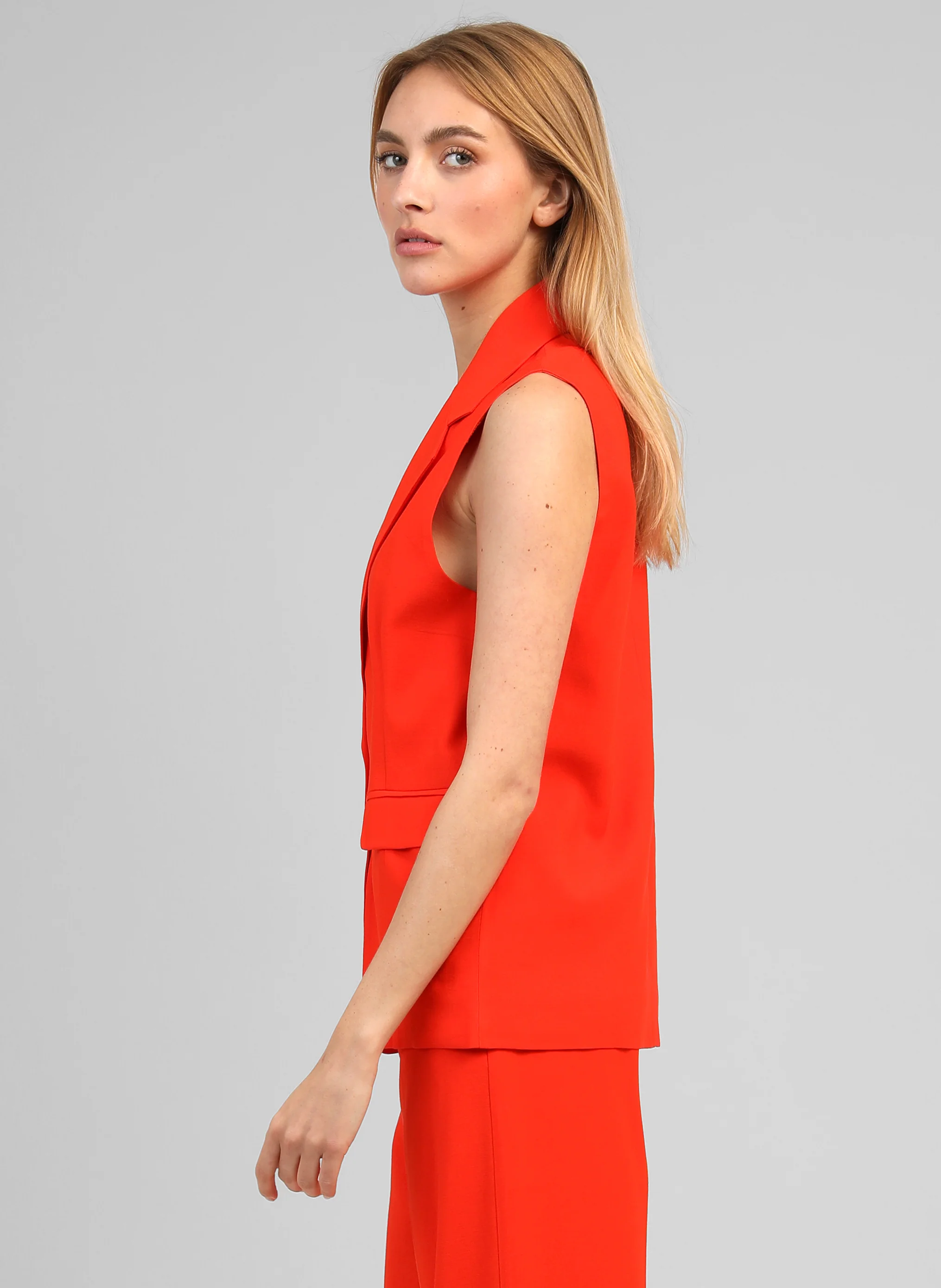 VESTE SANS MANCHES ZAKARITA piment - Image 4