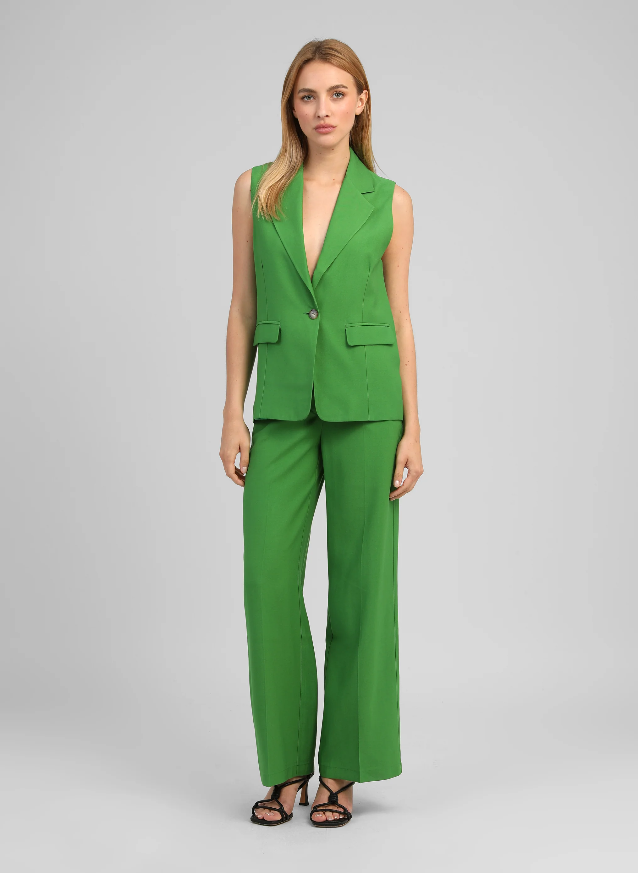 VESTE SANS MANCHES ZAKARITA pomme - Image 3
